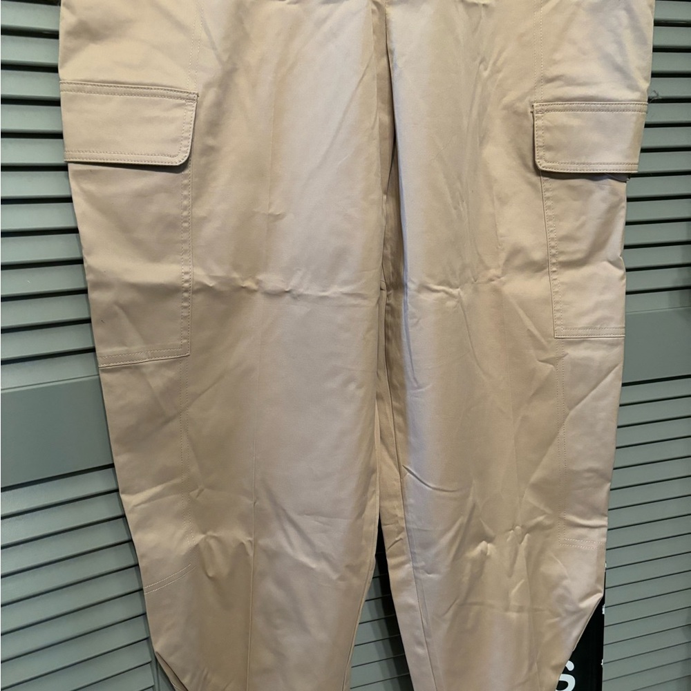 Women's khakis with button ankles